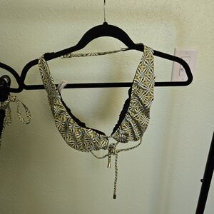 Chic Patterned Bikini Top